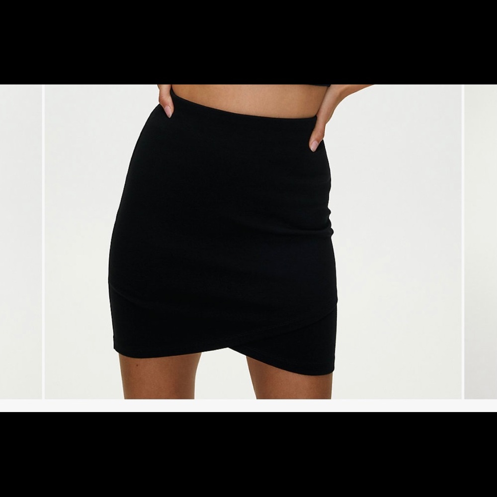 Aritzia Sunday Best Primrose Skirt
